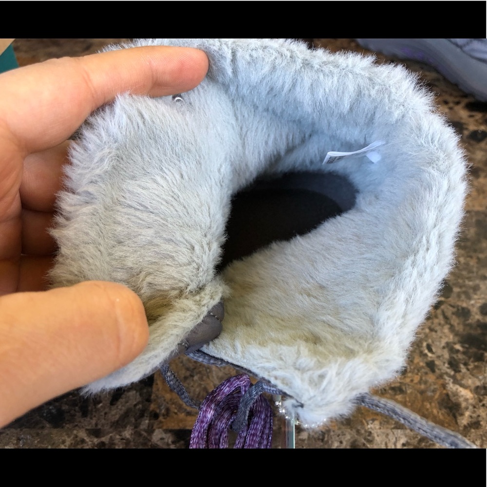 NEW Skechers Women's Relaxed Fit boots - Picture 4 of 16